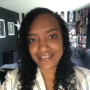 Meet your Posher, Doña